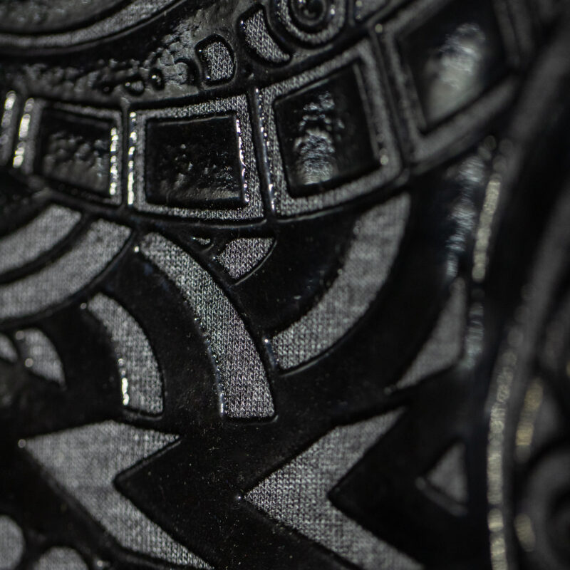 Camiseta Calavera Relieve - Image 4