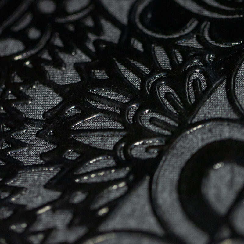 Camiseta Calavera Relieve - Image 6